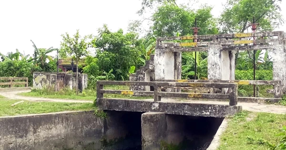 ঝিনাইদহে জিকে সেচ প্রকল্প বন্ধে ক্ষতিগ্রস্ত কৃষকের বুকফাটা আর্তনাদ