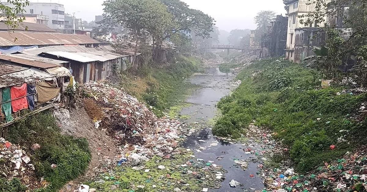 দখল-দূষণে খরস্রোতা বাসিয়া নদী এখন মরা খাল