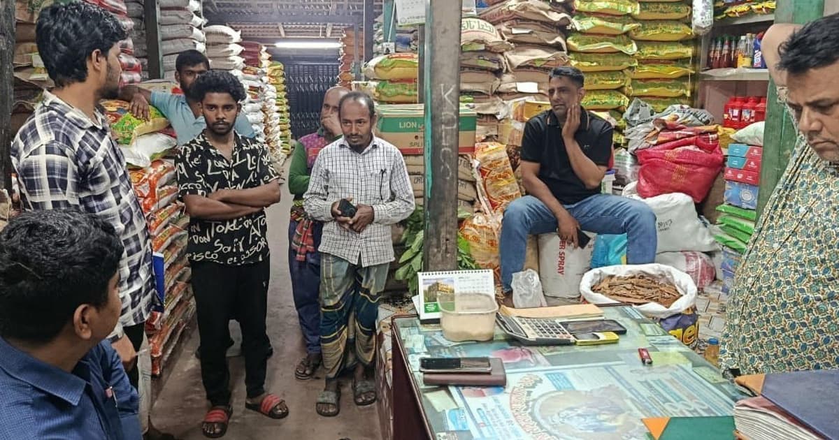 টুঙ্গিপাড়ায় ৪ হাজার ৫শ লিটার ডিজেল মজুদের তথ্য দিল এনএসআই, জরিমানা