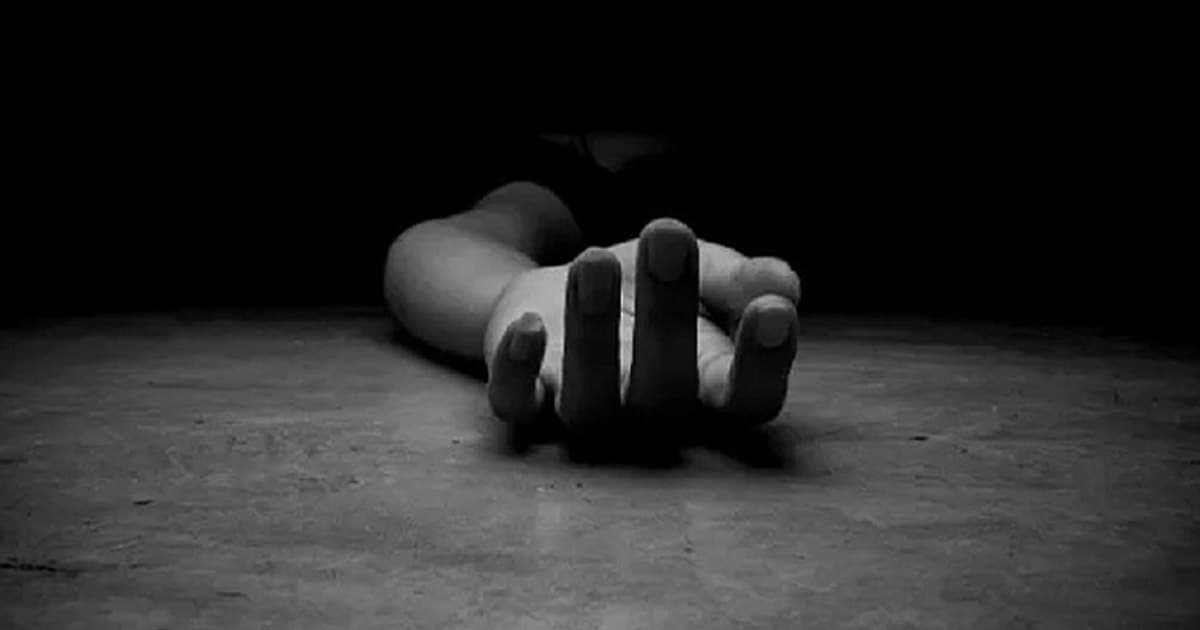 বোয়ালমারীতে আট বছরের শিশুর আত্মহত্যা