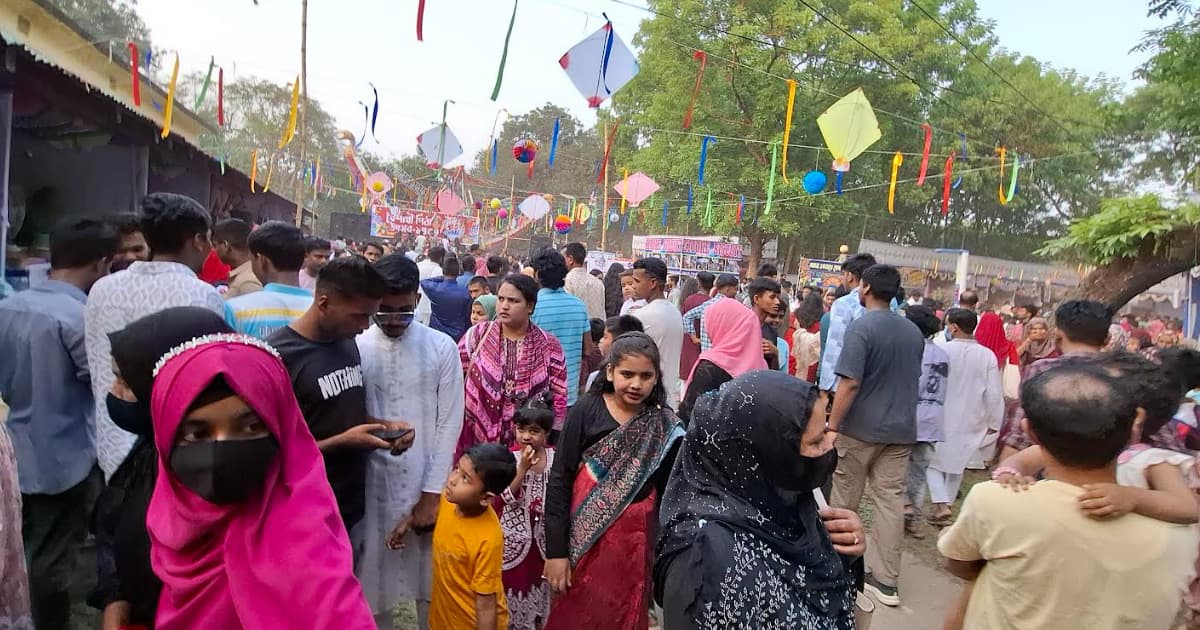 সৈয়দপুরে তিন দিনব্যাপী বৈশাখী মেলায় উপচে পড়া ভিড়