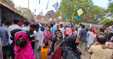 সৈয়দপুরে তিন দিনব্যাপী বৈশাখী মেলায় উপচে পড়া ভিড়