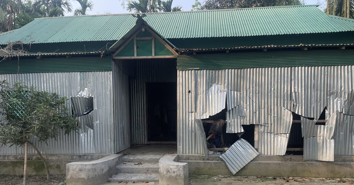 শেরপুরে বাড়িতে হামলা, ভাংচুর ও অগ্নিসংযোগ