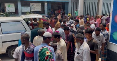 কিশোরগঞ্জে বালু বোঝাই ট্রাক্টরের ধাক্কায় ভ্যান চালকের মৃত্যু