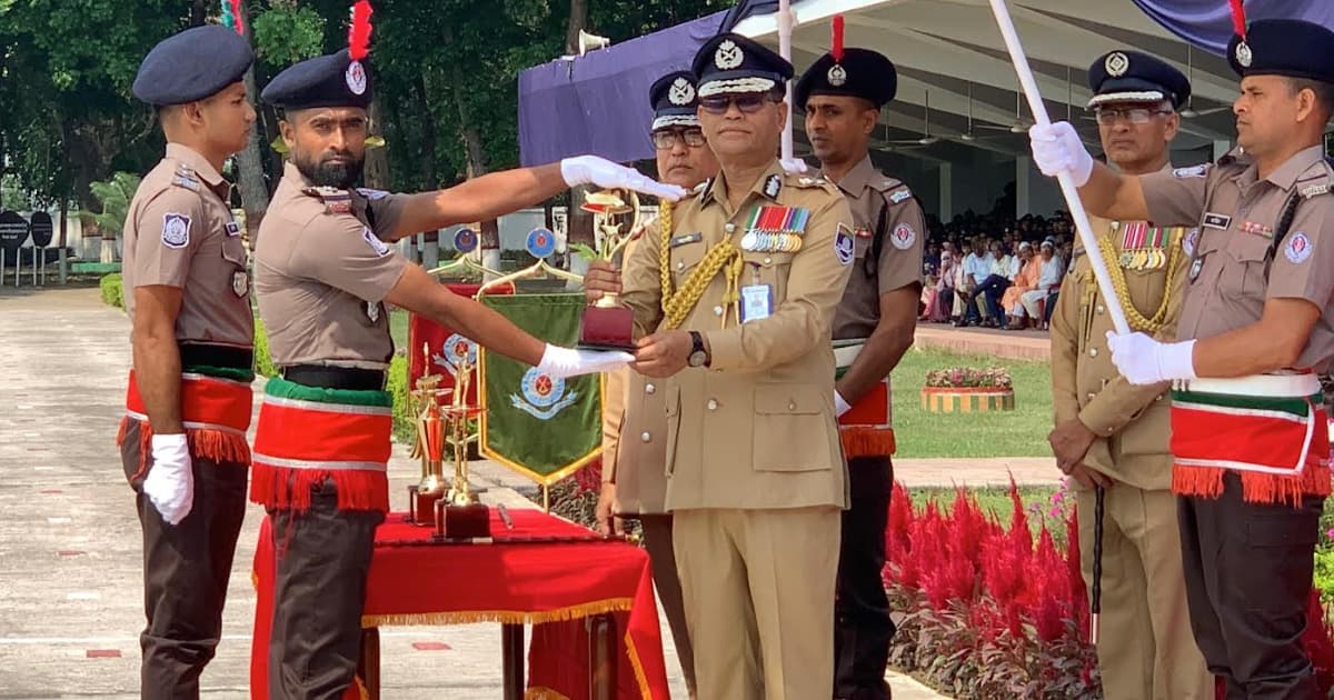 পুলিশের প্রধান দায়িত্ব জনগণের  নিরাপত্তা নিশ্চিত করা: আইজিপি