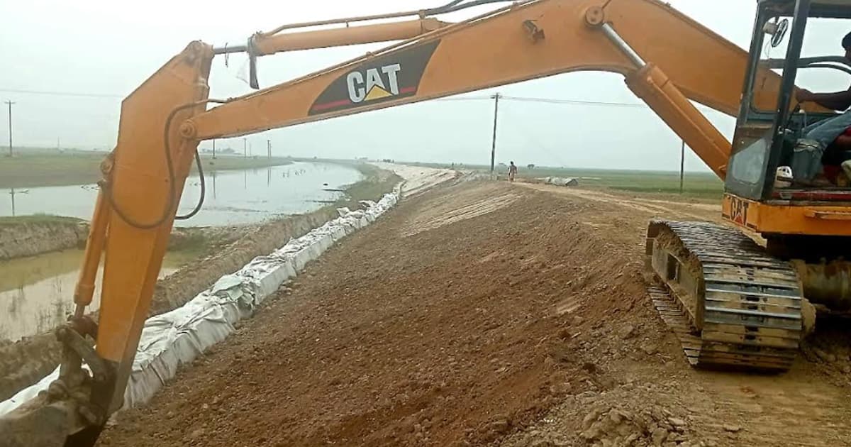 ১৪৪ ধারা ভঙ্গ করে কাজ করার অভিযোগ ঠিকাদারের বিরুদ্ধে
