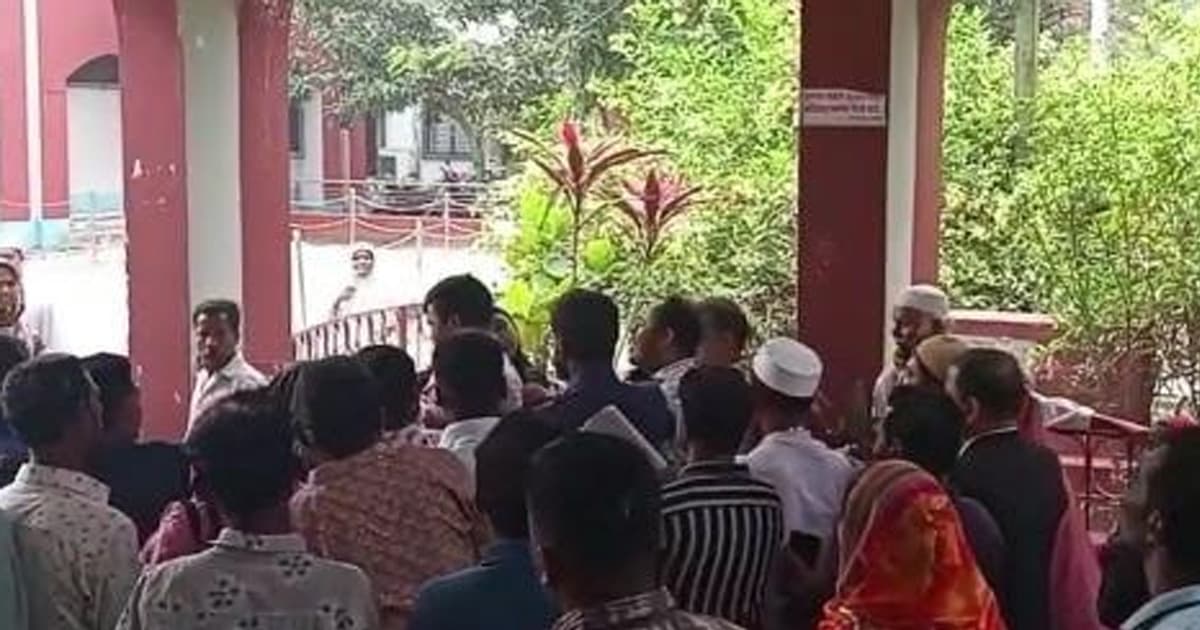 শেরপুরে স্বামী-সতীনকে জুতা পেটা, স্ত্রী কারাগারে