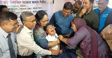 বরিশালে বিনামূল্যে হাম-রুবেলা টিকাদান শুরু