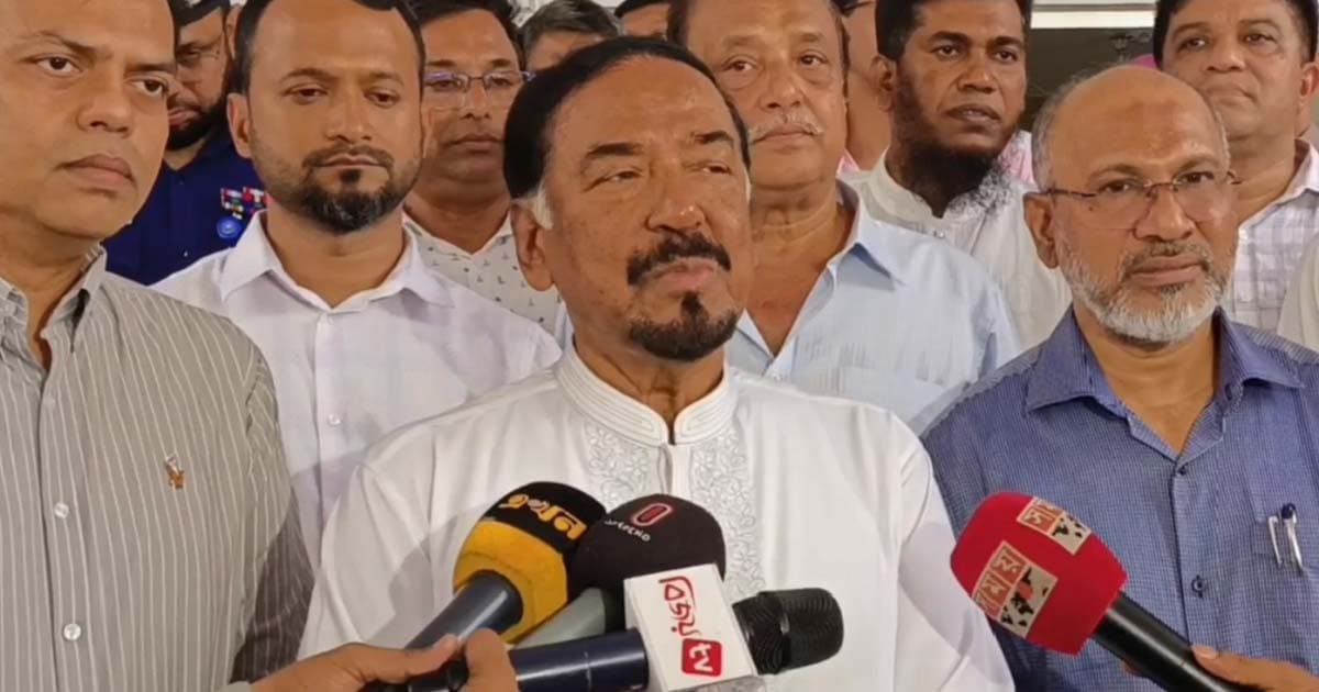 নানা ঘটনার পরিপ্রেক্ষিতে রাজনীতিতে আসা: স্পিকার