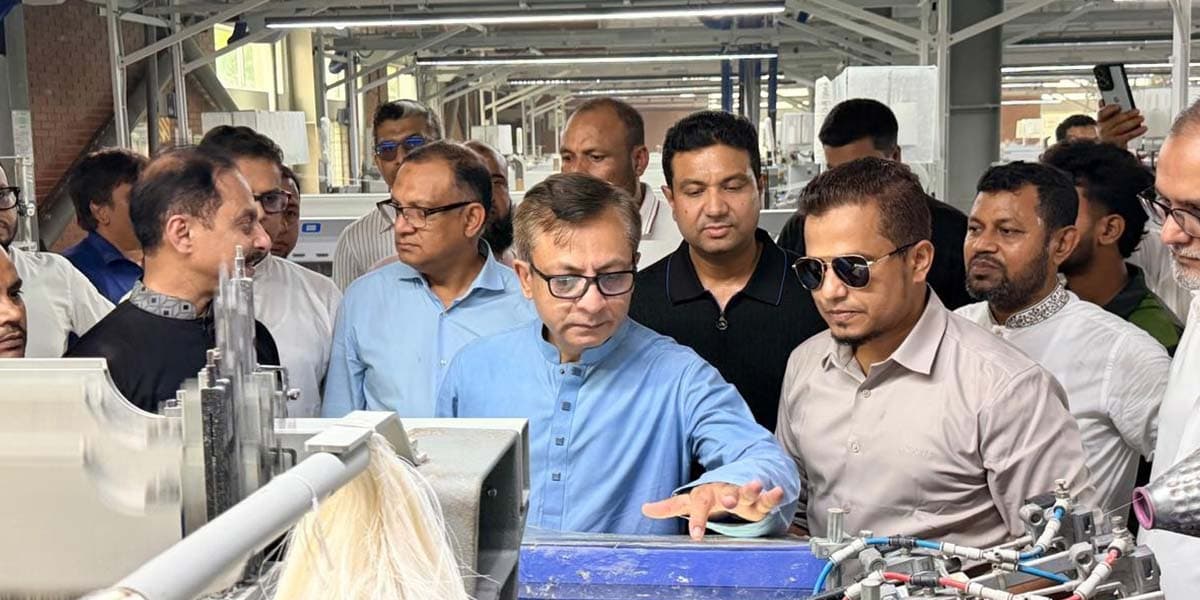 গ্যাসের সরবরাহের ক্ষেত্রে স্থিতিশীলতা আনার চেষ্টা চলছে: বাণিজ্যমন্ত্রী