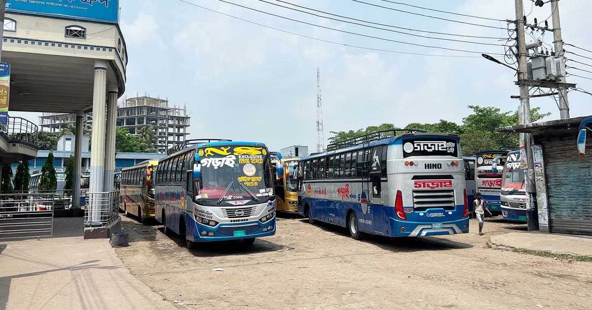 কুষ্টিয়ায় অনির্দিষ্টকালের বাস ধর্মঘট