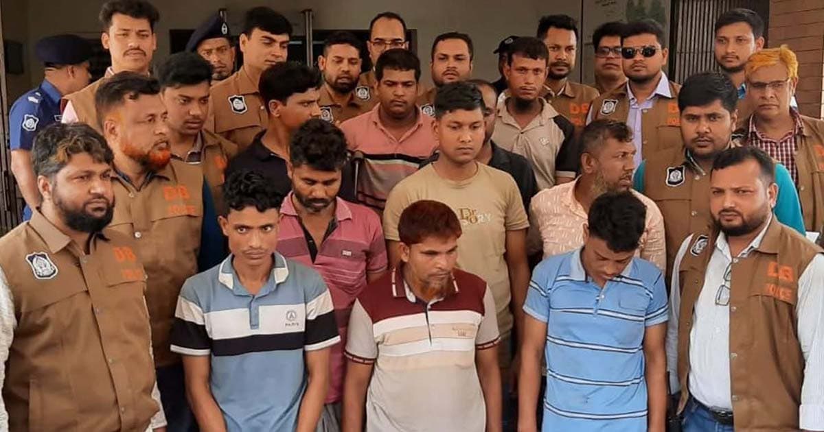 নাটোরে জাতীয় পাওয়ার গ্রিডে ডাকাতি মামলায় গ্রেপ্তার ১৩