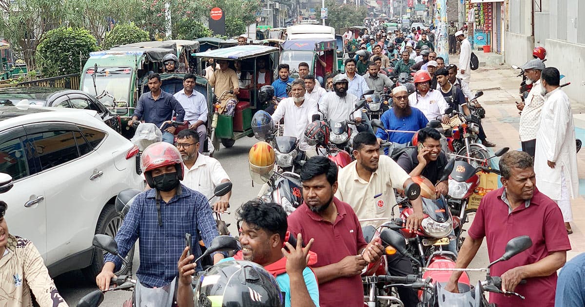 জ্বালানির তেলের জালা বাড়ছেই!