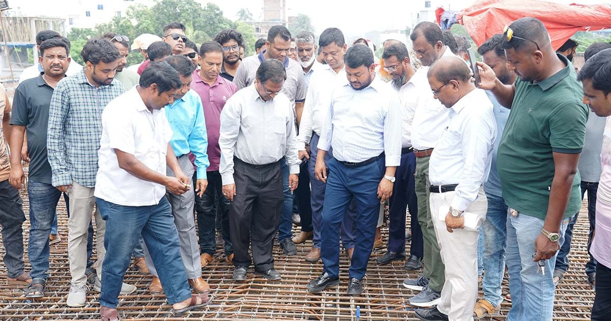 রাজশাহীর উন্নয়ন কাজ পরিদর্শনে রাসিক প্রশাসক