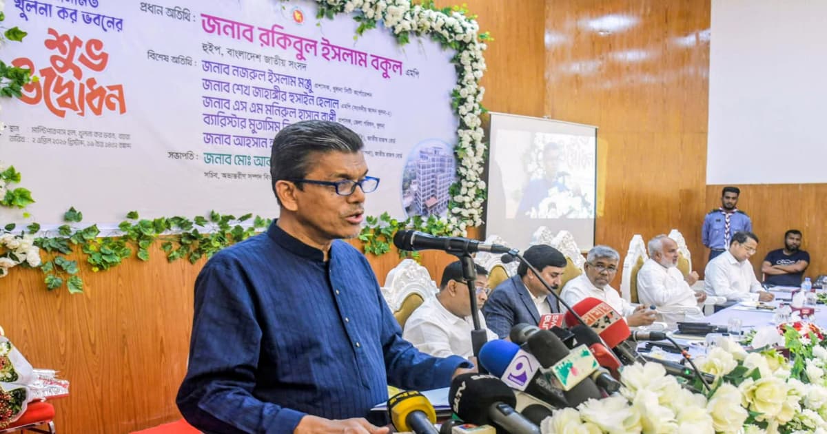 কর না বাড়িয়ে করদাতাদের সংখ্যা বাড়ানো সরকারের মূল লক্ষ্য: হুইপ