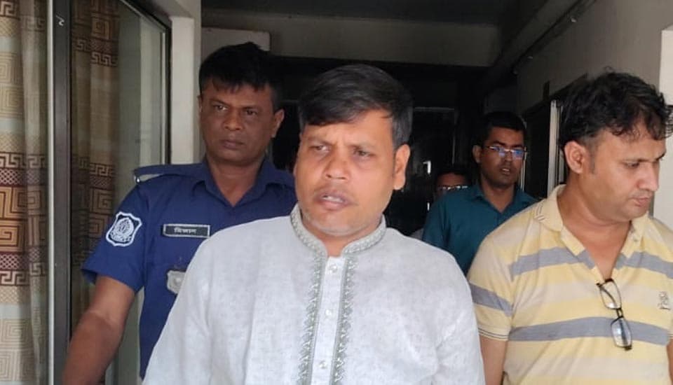 মঠবাড়িয়ায় ক্লিনিকে অভিযান, ভুয়া ডাক্তারসহ দুইজনের কারাদণ্ড