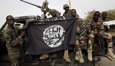 সন্দেহভাজন বোকো হারাম জঙ্গিদের হামলায় নিহত ২০