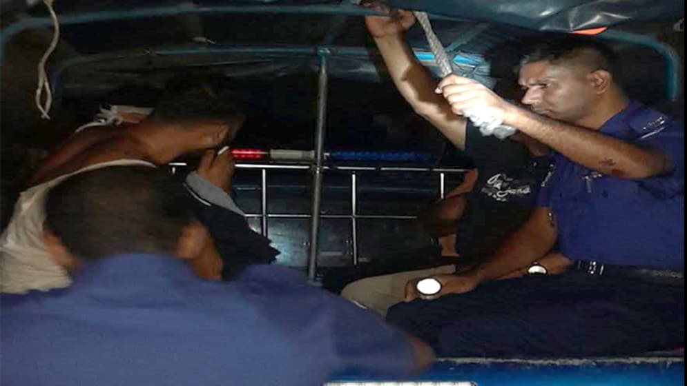 বেনাপোলে মুক্তিপণ আদায়ে অপহরণ, গ্রেপ্তার ৩