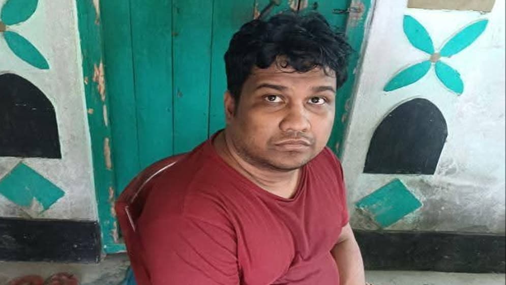 বিজিবির অভিযানে বিপুল বৈদেশিক মুদ্রা উদ্ধার