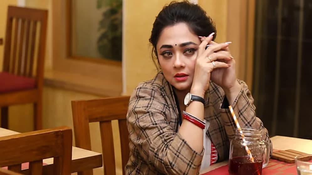 বিজেপি ছাড়তেই অভিনেত্রীকে ধর্ষণের হুমকির অভিযোগ