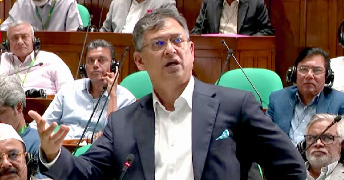 ‘বিসিবি কোনো পরিবহনের স্ট্যান্ড নয় যে পকেট কমিটি চলবে’: স্বরাষ্ট্রমন্ত্রী