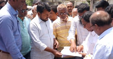 রাসিকের বিভিন্ন উন্নয়নকাজ পরিদর্শনে প্রশাসক