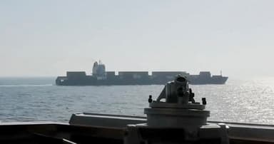 হরমুজে গুলি চালিয়ে ইরানি কার্গো জাহাজ দখল মার্কিন বাহিনীর