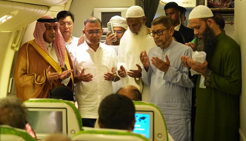 আগামীতে হজের খরচ আরও কমানোর আশ্বাস প্রধানমন্ত্রীর