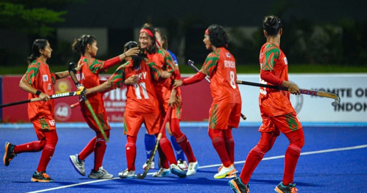 ফাইনালে বাংলাদেশ নারী হকি দল