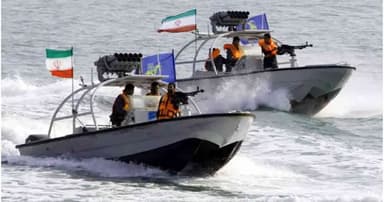 হরমুজ প্রণালিতে পণ্যবাহী তিন জাহাজে ইরানের হামলা