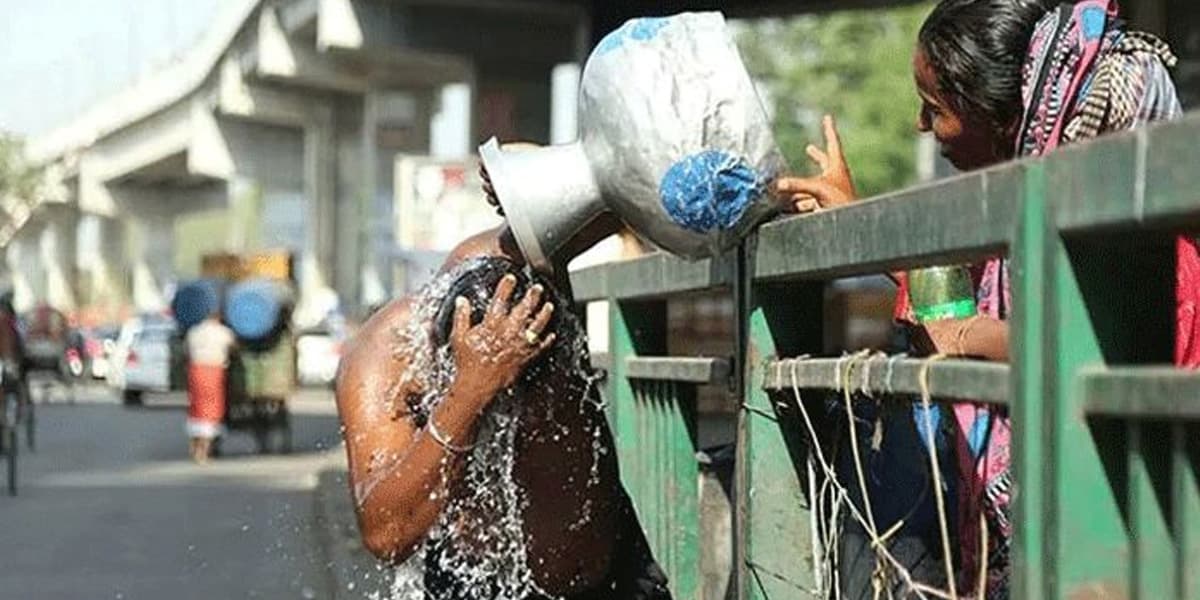 তাপপ্রবাহে পুড়ছে ২৭ জেলা