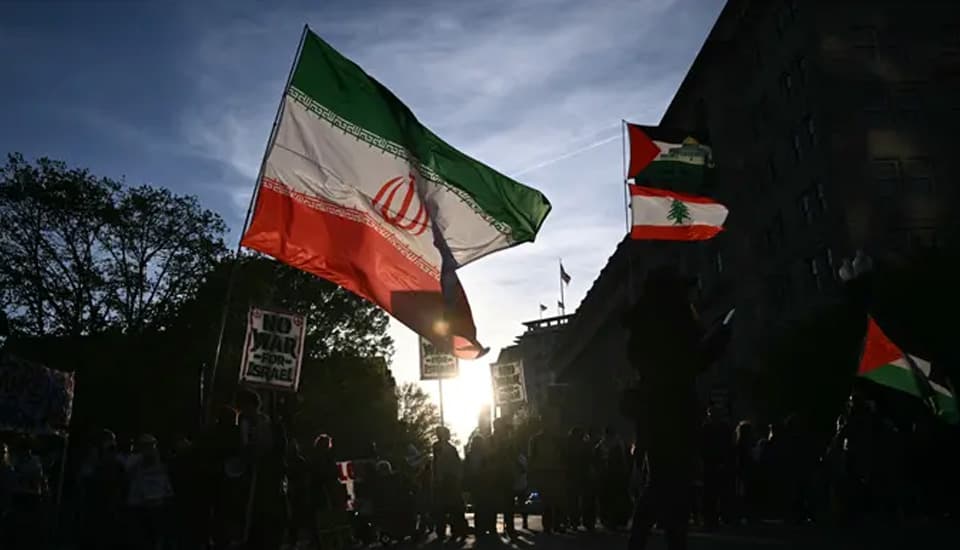 ইসরায়েলি হামলার আশঙ্কায় ইরানি আলোচকদের নিরাপত্তা দিয়ে দেশে পৌঁছে দেন পাকিস্তান