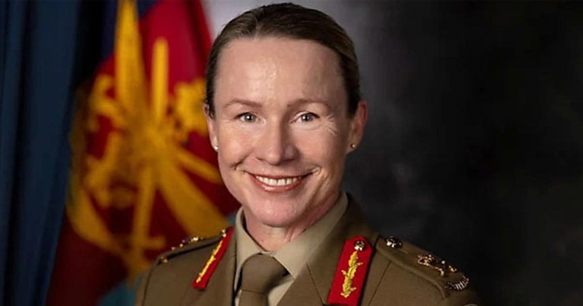 অস্ট্রেলিয়ার প্রথম নারী সেনাপ্রধান সুজান কয়েল