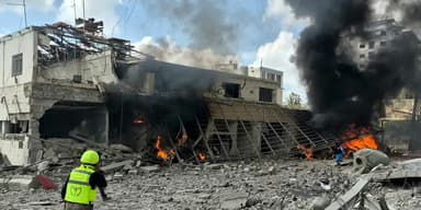 দক্ষিণ লেবাননে ইসরাইলি হামলায় নিহত ৫