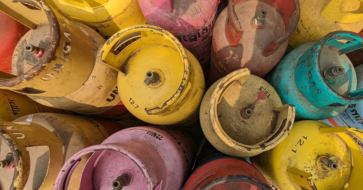 এলপিজির দাম বাড়বে না কমবে, জানা যাবে আজ