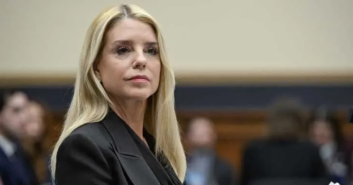 সেনাপ্রধানের পর যুক্তরাষ্ট্রের অ্যাটর্নি জেনারেল বরখাস্ত