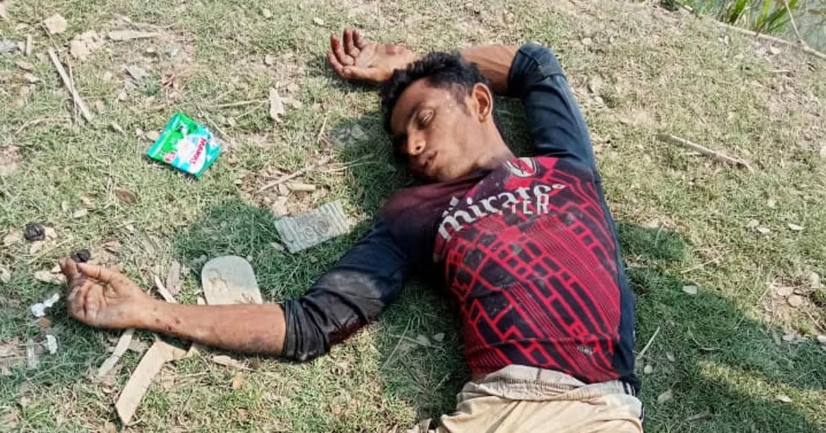 সীমান্তে আবারও মাইন বিস্ফোরণ, রোহিঙ্গা যুবকের পা বিচ্ছিন্ন