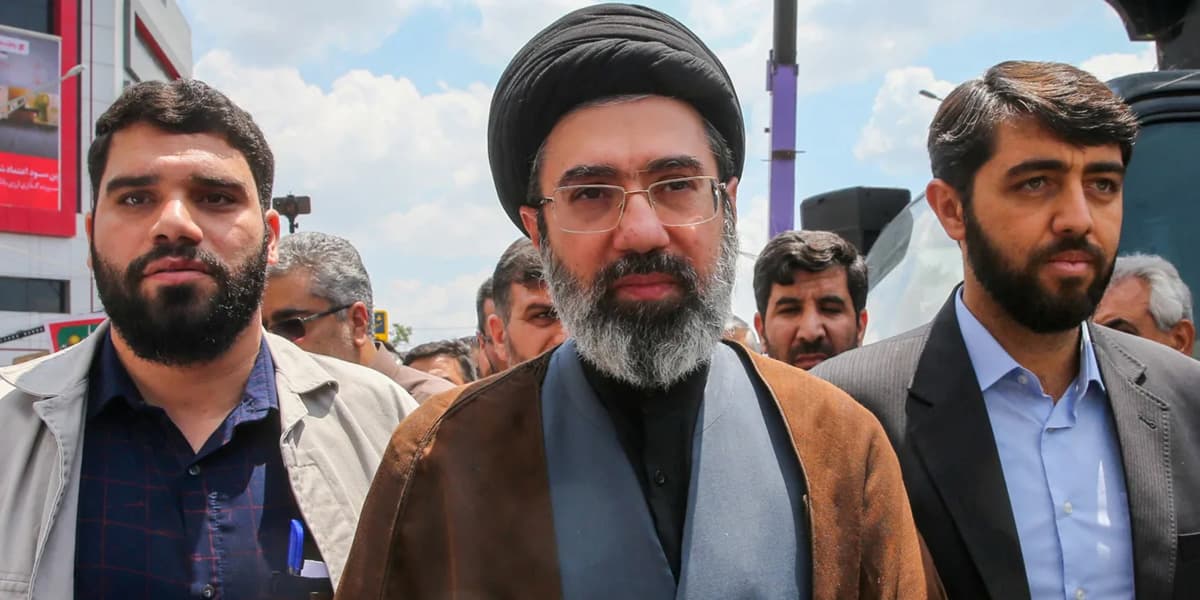 যুক্তরাষ্ট্র-ইসরায়েলকে ‘তিক্ত পরাজয়ের’ হুঁশিয়ারি দিলেন মোজতবা খামেনি