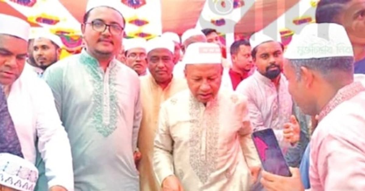 গুষ্টিসুদ্ধ ‘ঘুষের বিষ্ঠা’ নাসরুল্লাহর গায়ে