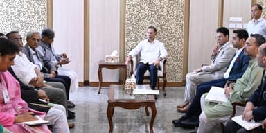 শিক্ষার্থীদের পাঠাভ্যাস বাড়াতে বিশ্বসাহিত্য কেন্দ্রের সঙ্গে কাজ করবে সরকার