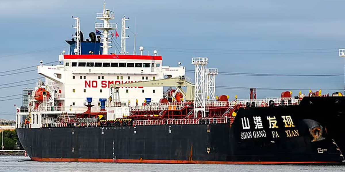 ৩৪ হাজার টন ডিজেল নিয়ে দেশে এল আরেক জাহাজ