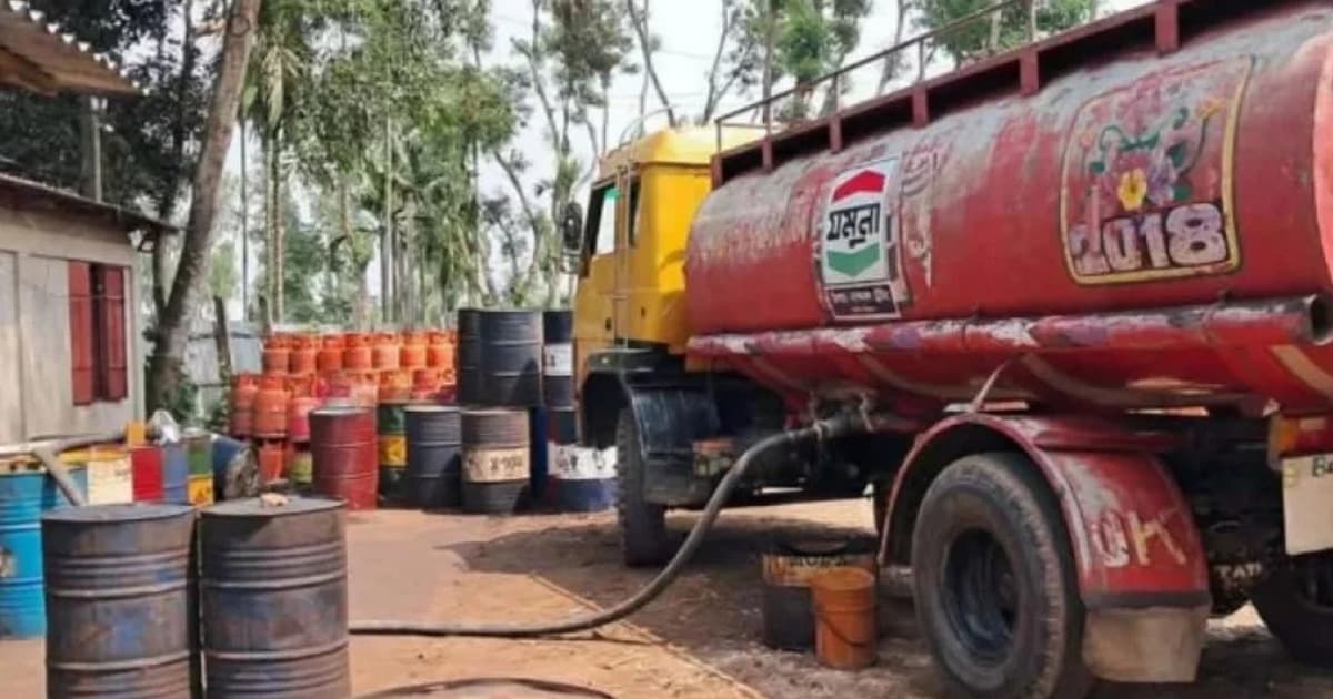 দেশজুড়ে অভিযানে ৩ লাখ ৭২ হাজার লিটার জ্বালানি তেল উদ্ধার