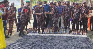 কুষ্টিয়ায় বিজিবি’র ৩১ কোটি টাকার মাদক ধ্বংস