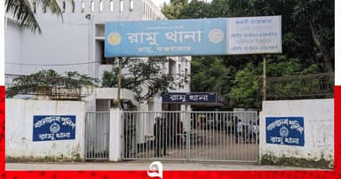 শিশুর গলা কেটে হত্যার অভিযোগে মা আটক