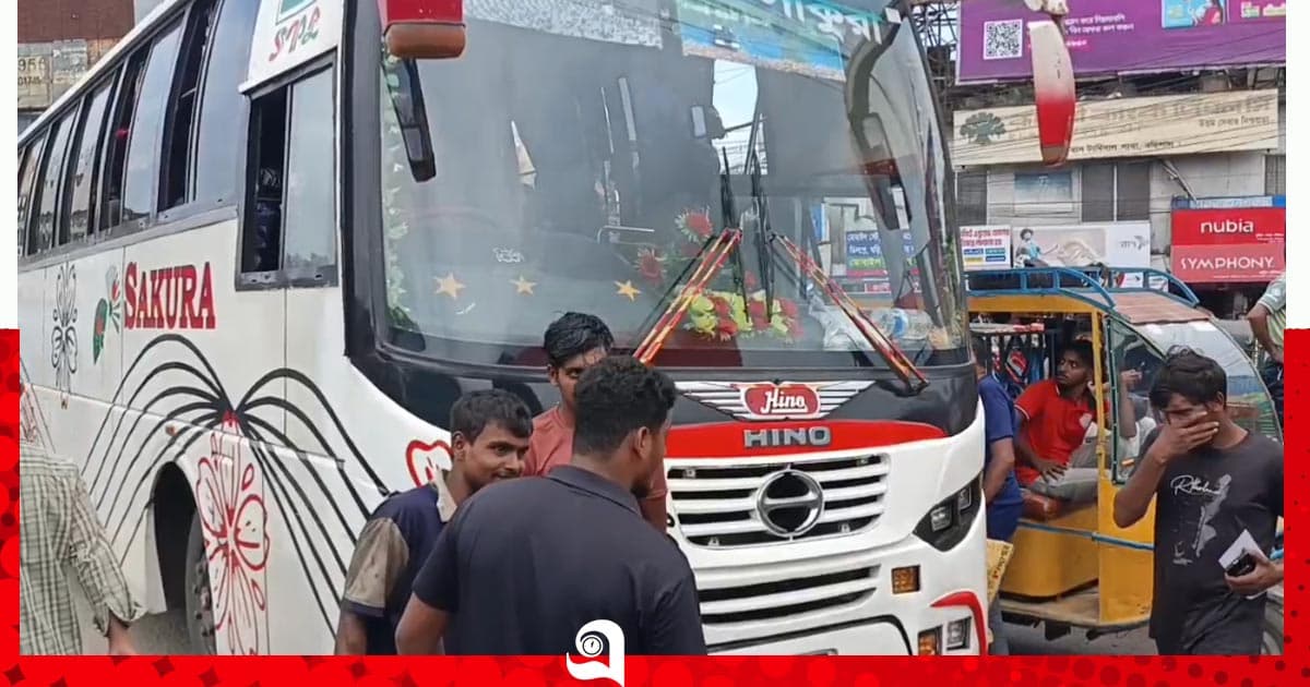 বরিশালে বাস চলাচল স্বাভাবিক, অবরোধ প্রত্যাহার