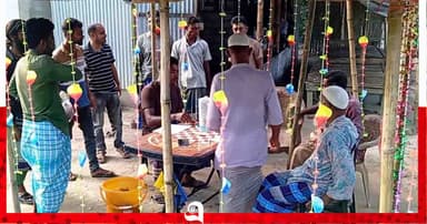 বকেয়া তুলতে ঝিনাইদহে কৃষকের ব্যতিক্রমী হালখাতা
