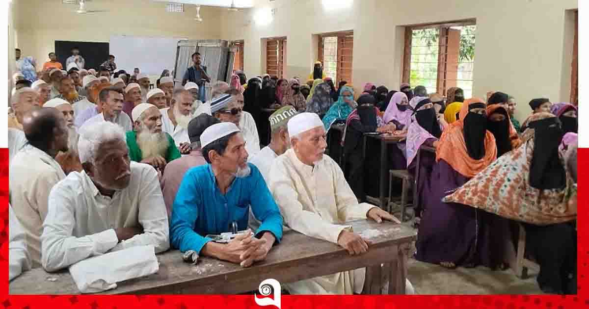 মঠবাড়িয়ায় বিনামূল্যে চক্ষু শিবির