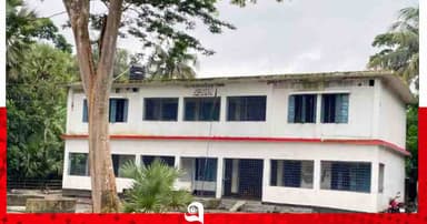 মঠবাড়িয়ার অধিকাংশ প্রাথমিক বিদ্যালয়ে নেই খেলার মাঠ