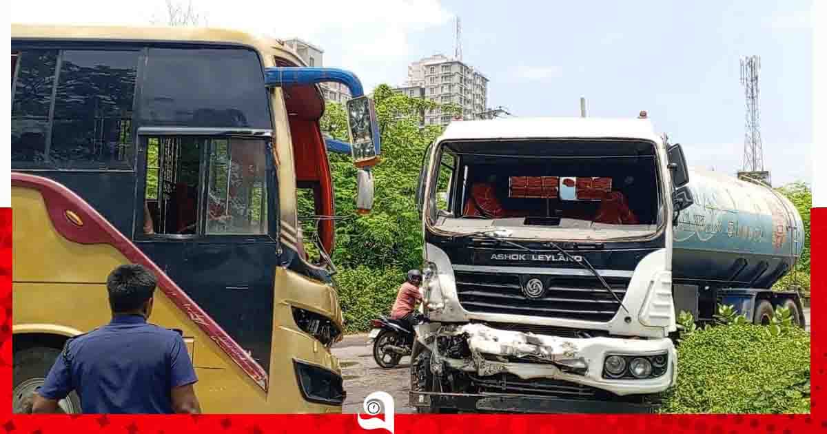 ঈশ্বরদীতে বাস-ট্যাঙ্কার সংঘর্ষ, আহত ১৫