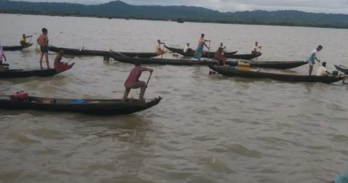 রাঙামাটির কাপ্তাই হ্রদে নৌকাডুবি; সন্তানকে বাঁচিয়ে তলিয়ে গেলেন পিতা